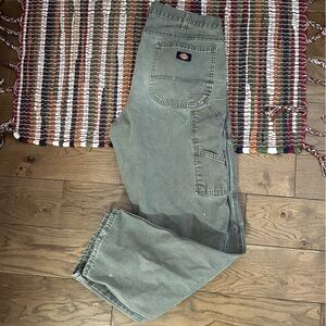 Dickies Vintaged Washed Distressed Cargo Pants. Green. Size 36/32.